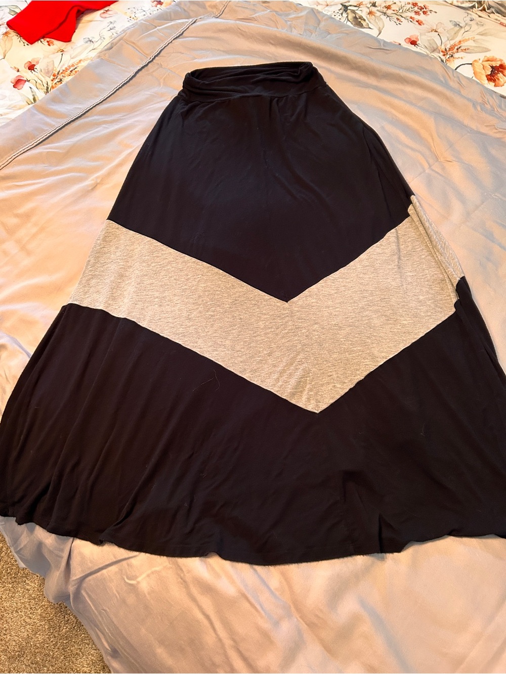 AB Studio Black Maxi Skirt with Gray Chevron Panel